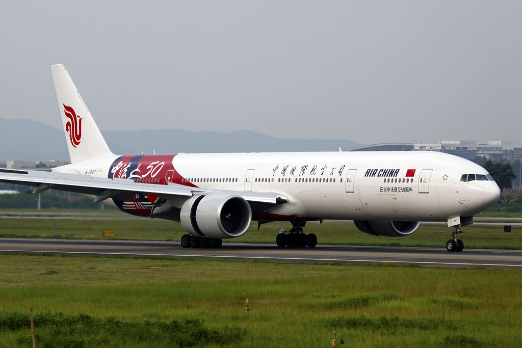 B-2047_-_Air_China_-_Boeing_777-39L(ER)_-_50_Years_of_Chinese-French_Diplomatic_Relations_Livery_-_CAN_(14768028322).jpg