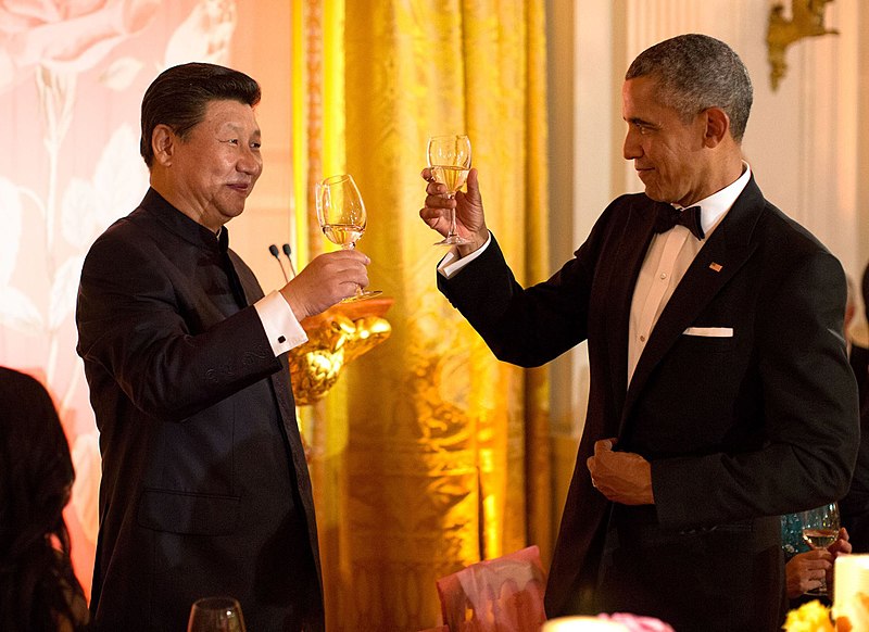 800px-Xi_Jinping_and_Barack_Obama_toast_at_White_House_state_dinner_September_2015.jpg