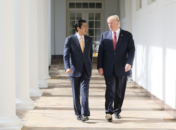 Shinzō_Abe_and_Donald_Trump_in_Washington,_D._C._(5).jpeg