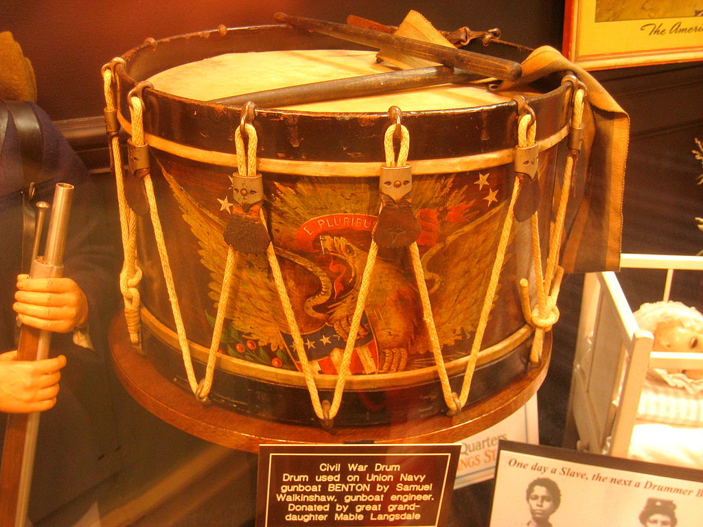 1024px-Civil_War_drums_-_IMG_1563.JPG