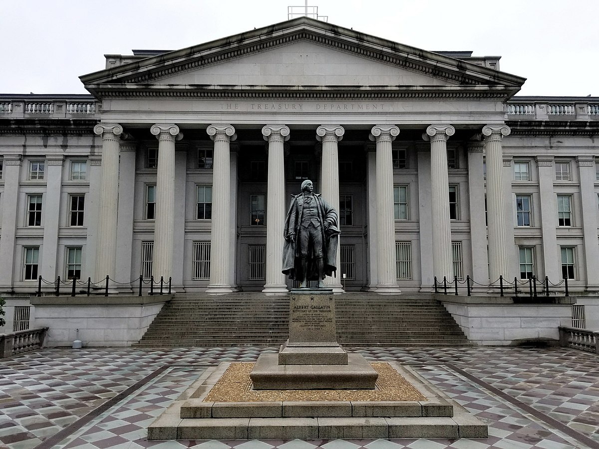 1200px-U.S._Treasury_Building_and_Albert_Gallatin_Statue.jpg