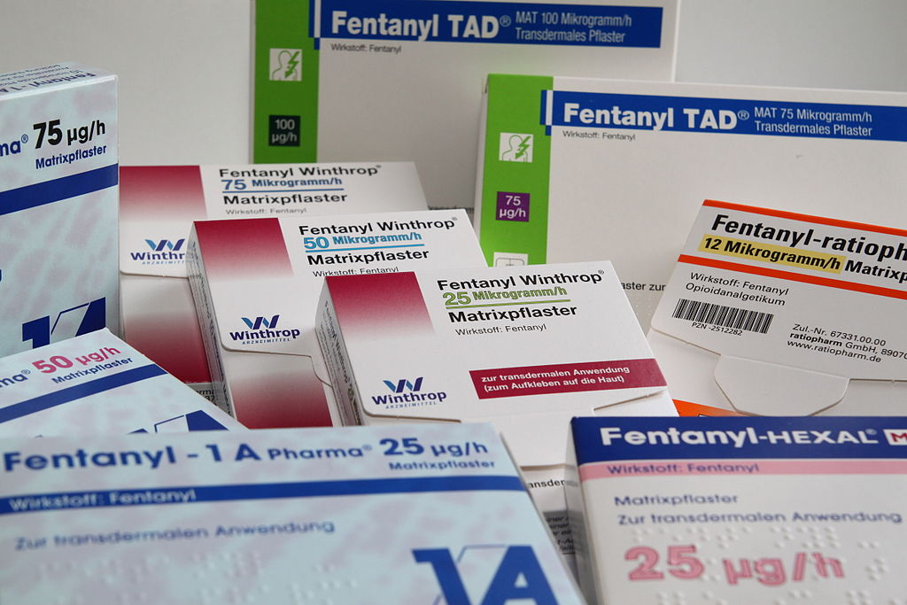 1024px-Fentanyl_patch_packages.jpg