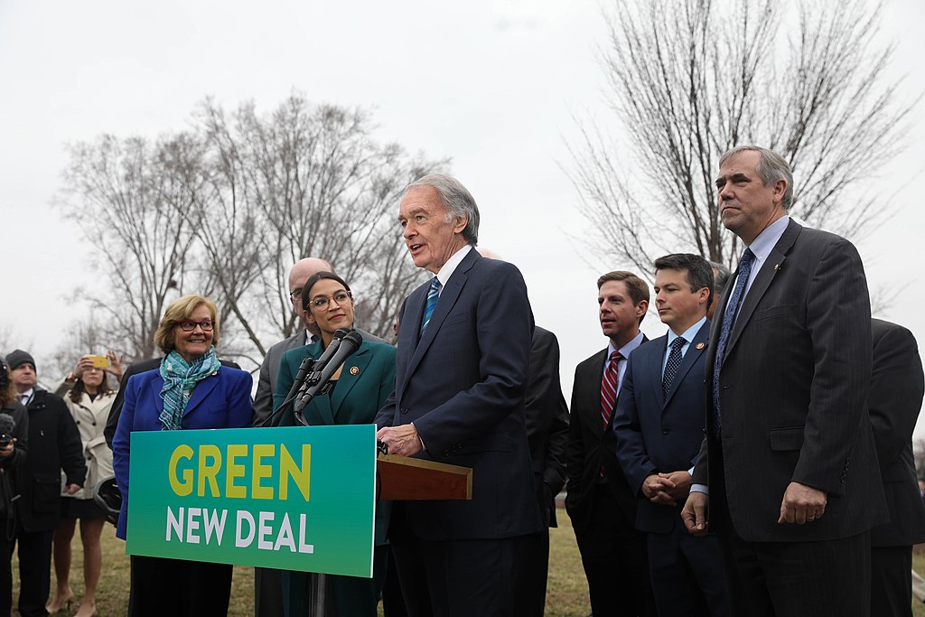 1024px-GreenNewDeal_Presser_020719_(7_of_85)_(46105849995).jpg