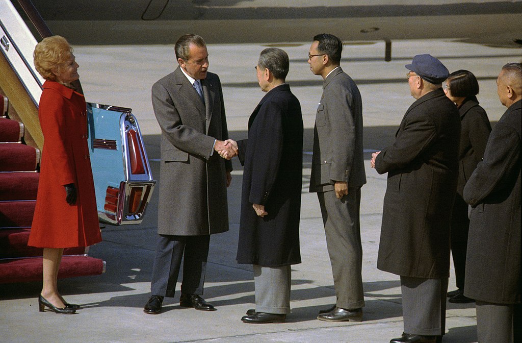 Nixon and Zhou Enlai.jpg