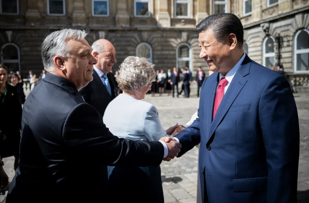 Xi Jinping Hungary.png