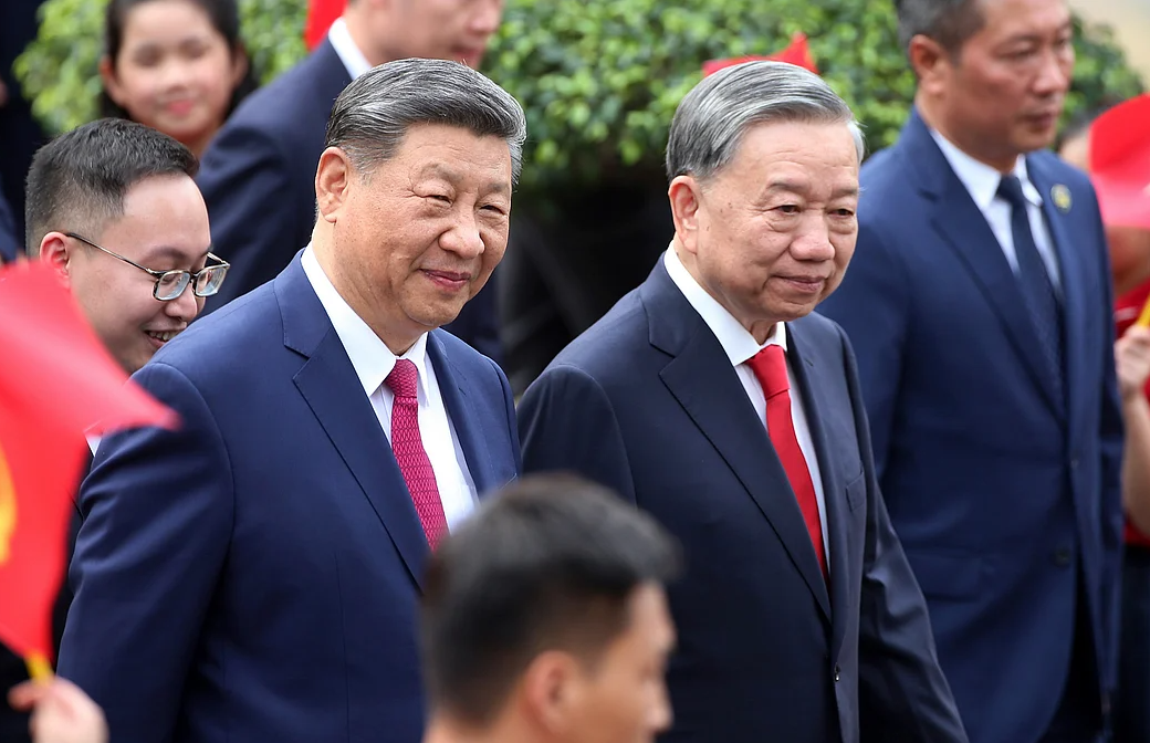 Xi Jinping with To Lam at Presidential Palace in Hanoi..png