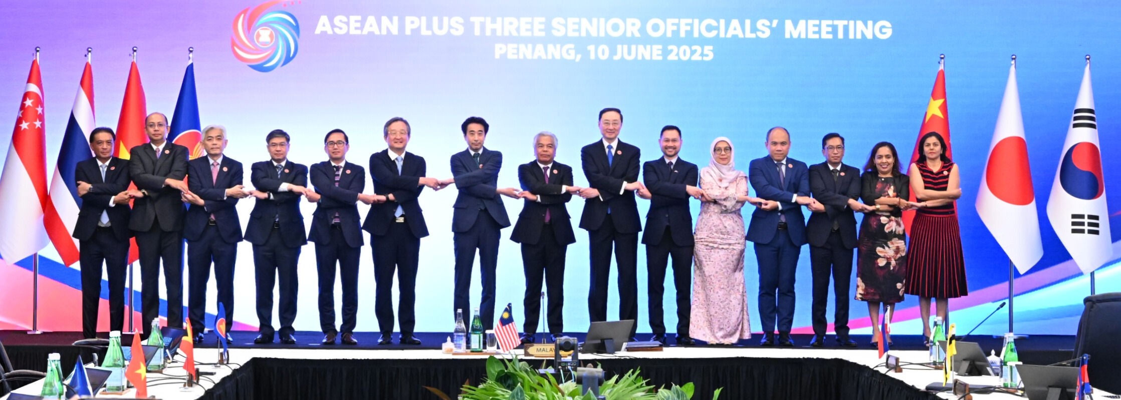 ASEAN+3 2025.jpg