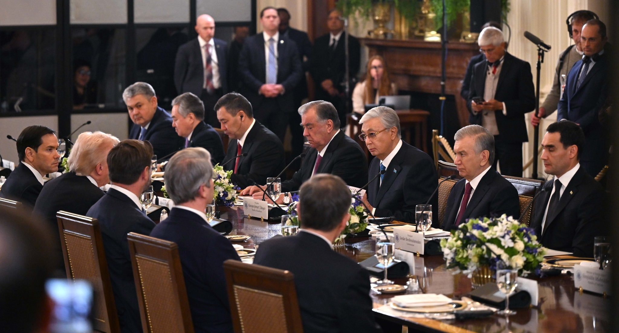 Central Asian leaders meet with US President Donald Trump at the White House on November 6, 2025. (Photo: president.kz).jpg