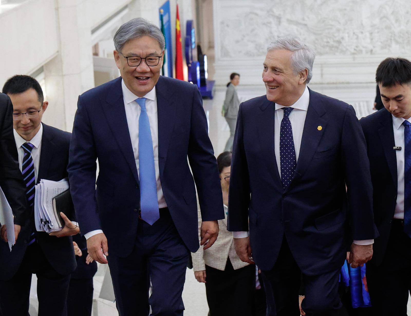 China&rsquo;s Commerce Minister Wang Wentao (left) and Italy&rsquo;s Minister for Foreign Affairs Antonio Tajani attend a meeting at the Ministry of Commerce in Beijing on April 16..jpg