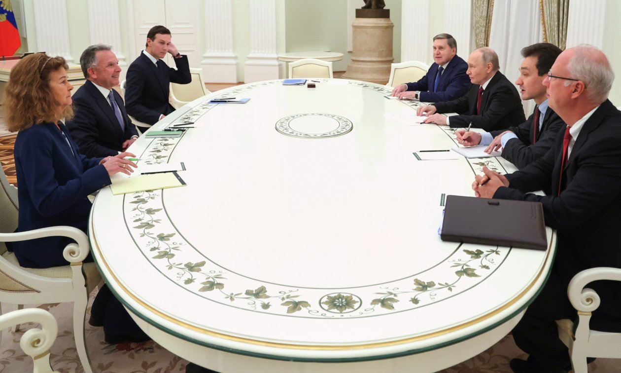 How do Russia and the West weigh the costs of war?