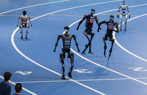 Who is winning the race to develop humanoid robots?